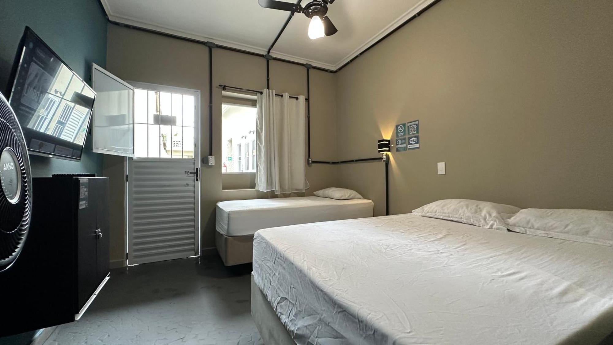 Suite 09 • Praia Das Pitangueiras 瓜鲁雅 外观 照片