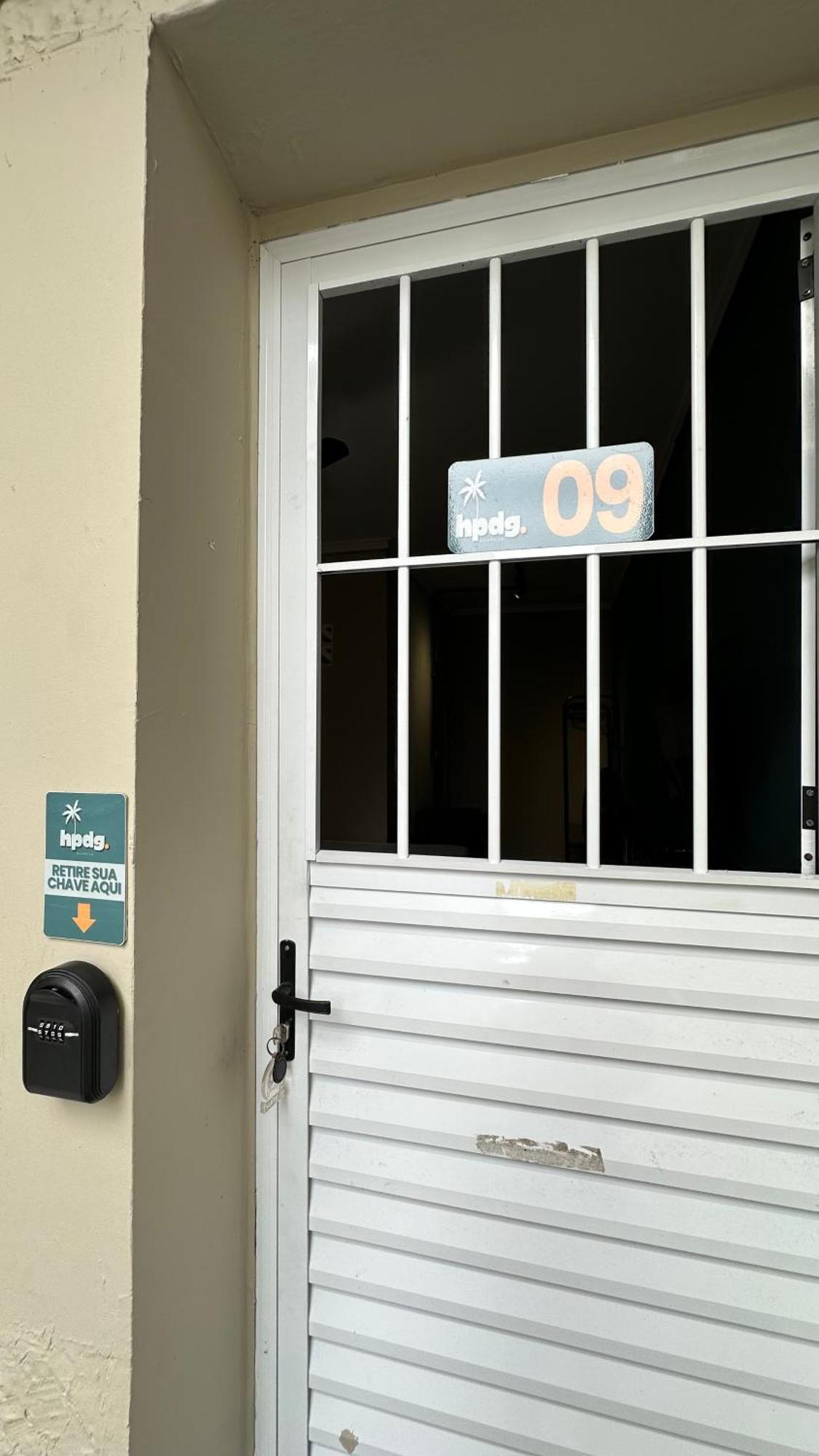 Suite 09 • Praia Das Pitangueiras 瓜鲁雅 外观 照片